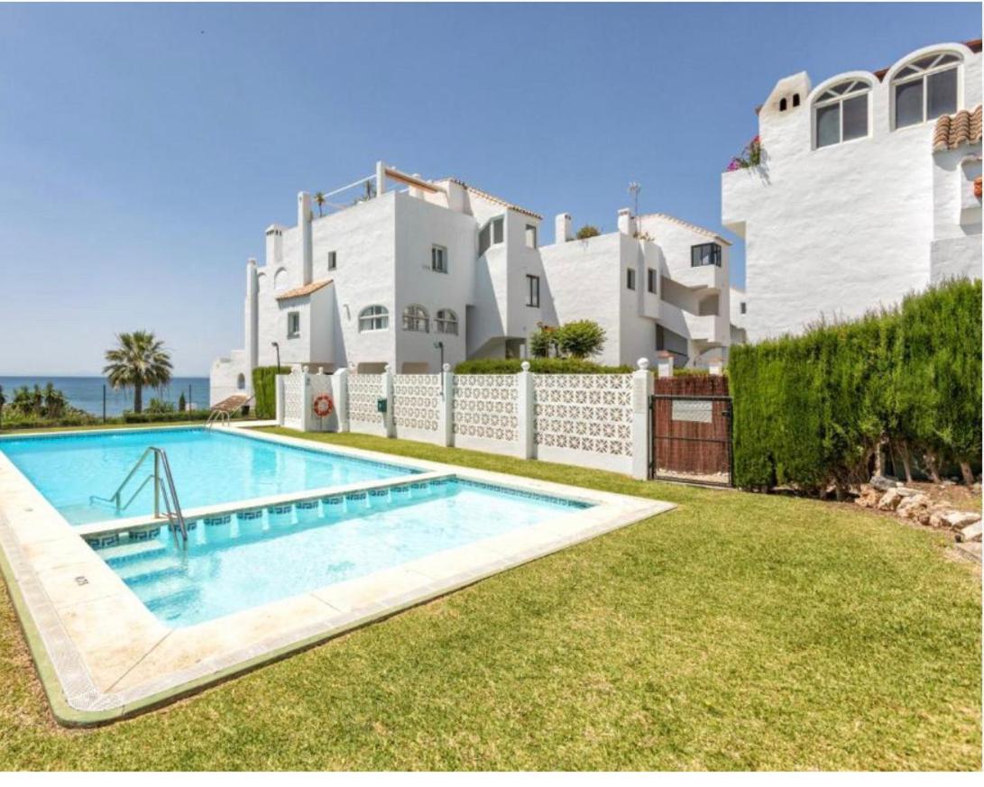 Playa Cristo Amazing Beach Terrace Appartment إِستيبونا المظهر الخارجي الصورة